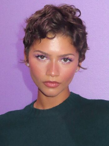 Zendaya page leaked private photo uncensored HD quality