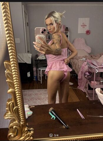 Zoie burgher leaked private photo uncensored HD quality